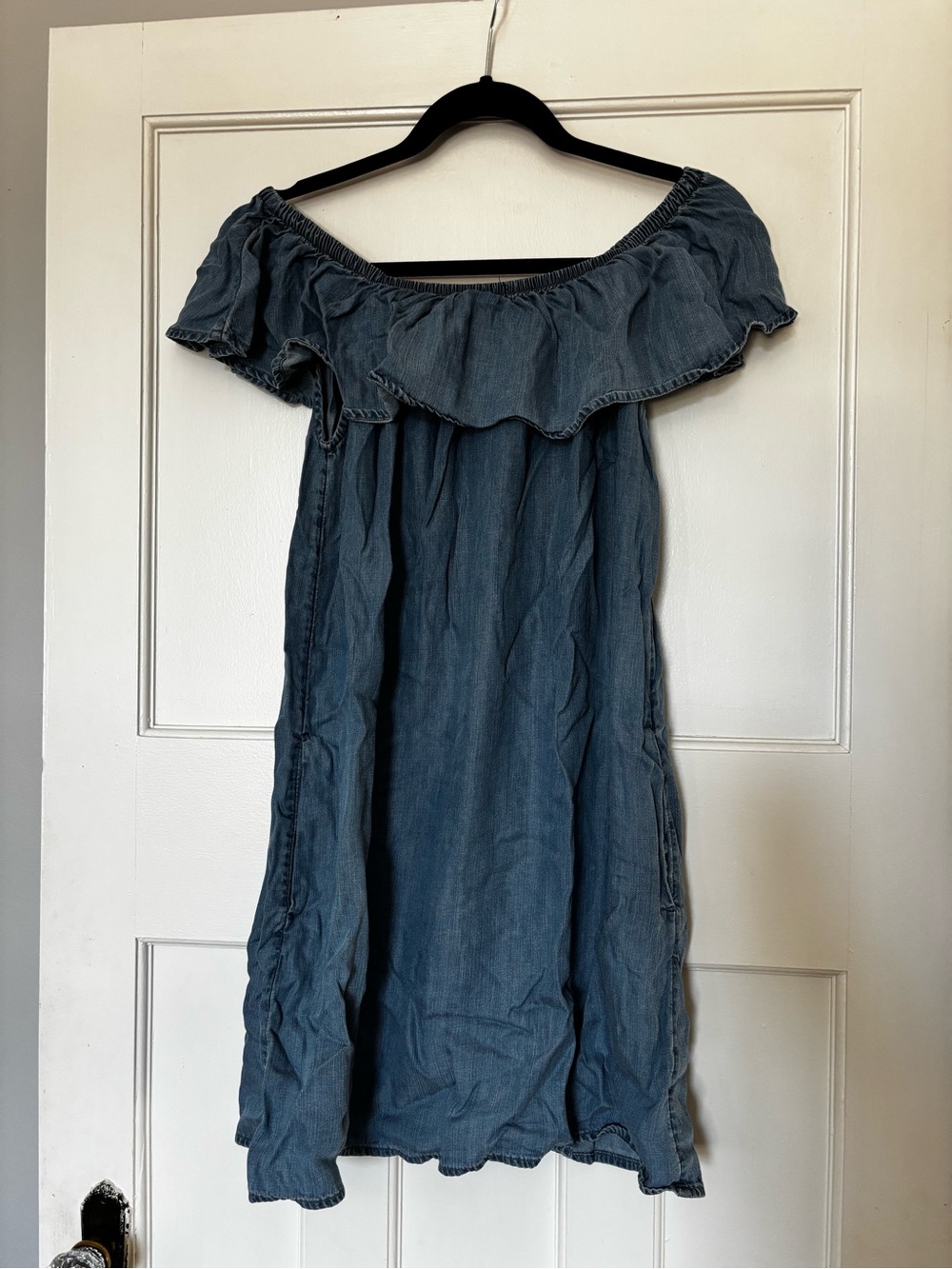 American Eagle Outfitters Off-Shoulder Chambray Dress - Denim Blue